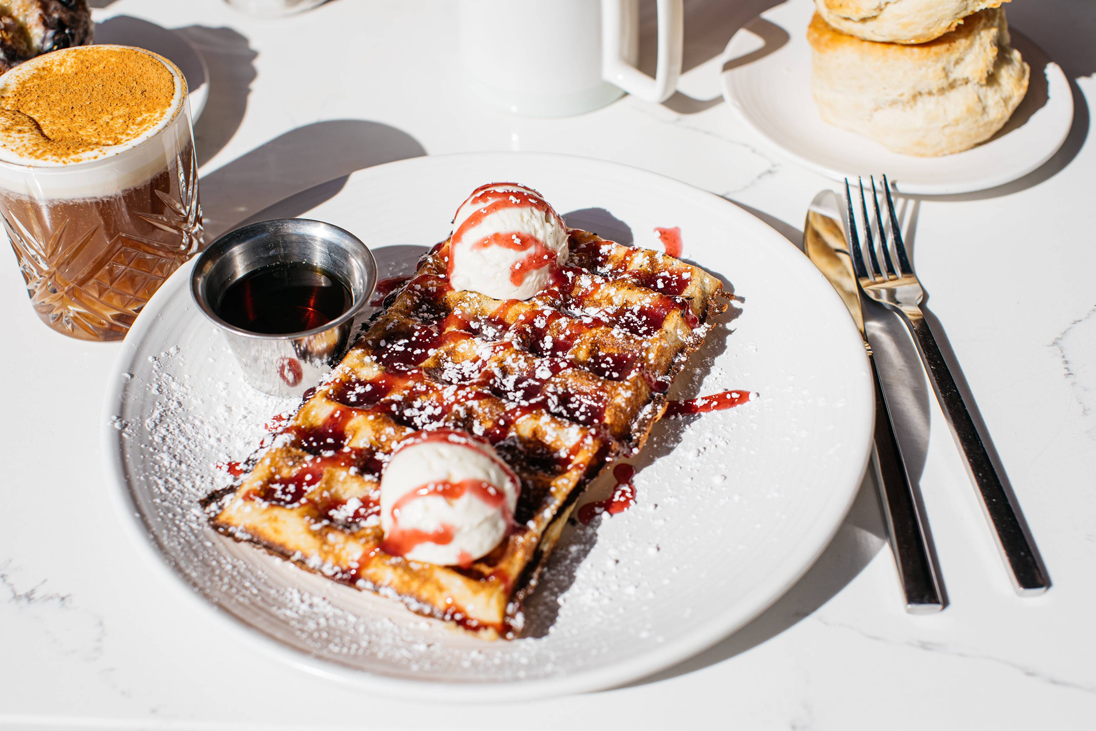 Stay Golden | Breakfast & Brunch Restaurant | Coffee Shop